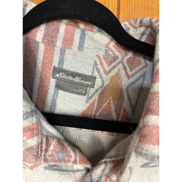 Eddie Bauer Men’s Flannel Shirt – Size L, Western Print, EUC - Picture 3 of 4